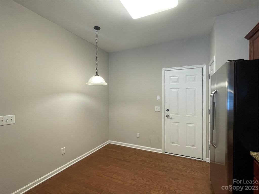 15536 Canmore Street - Photo 14