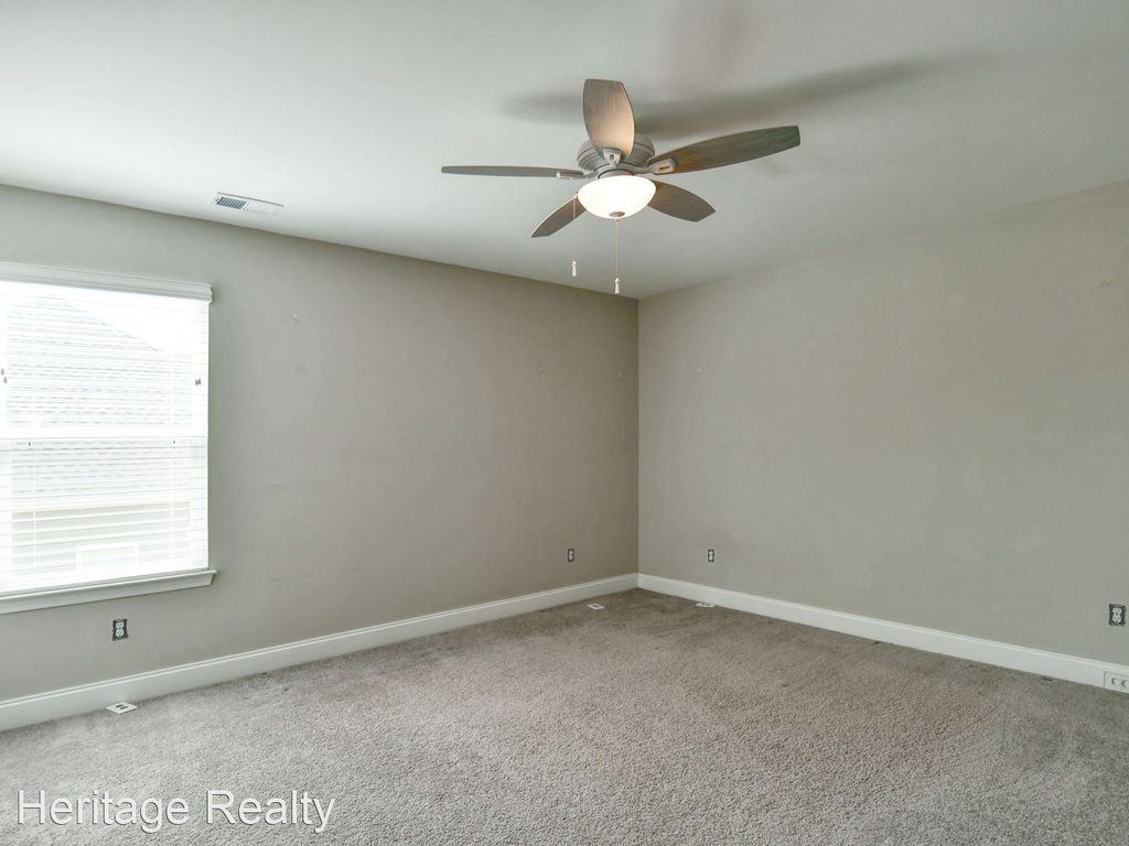 2212 Scarlet Tanager St - Photo 26