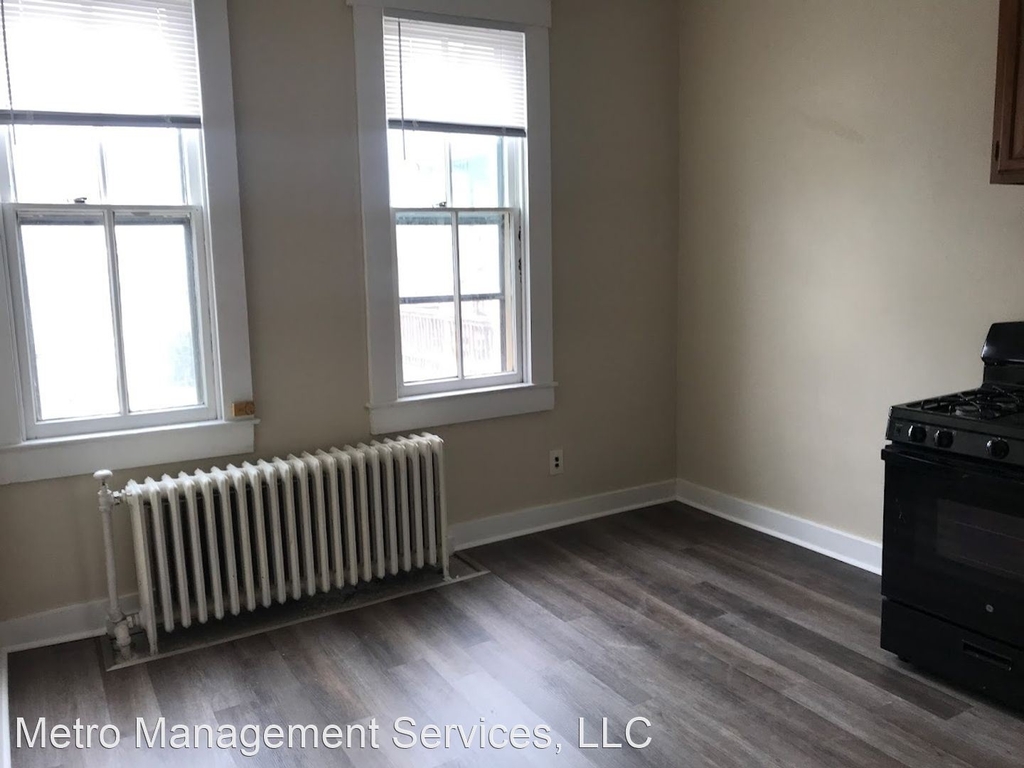 1175 E Broadway - Photo 19