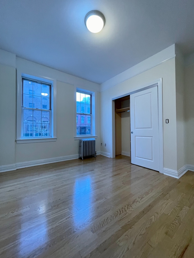 West 13th Street - Photo 3