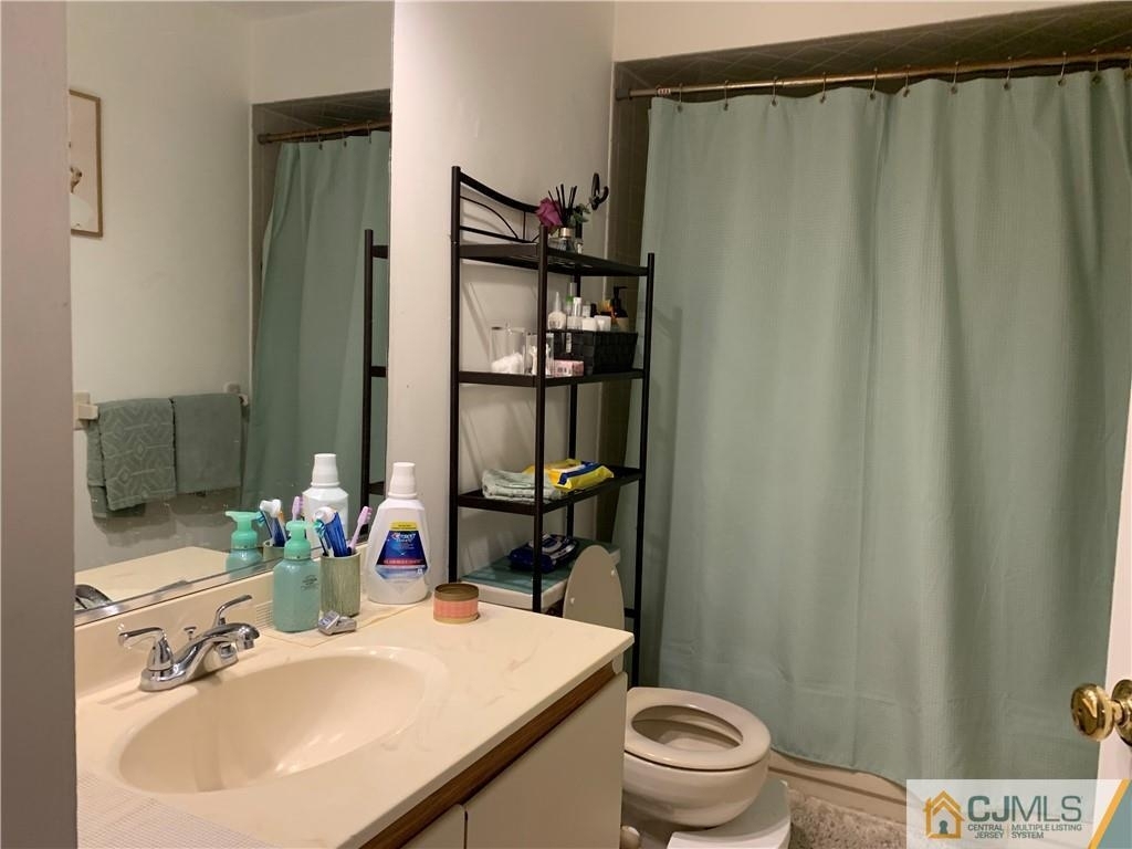 404 Carhart Court - Photo 6