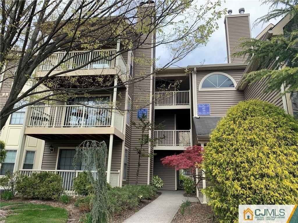 404 Carhart Court - Photo 0