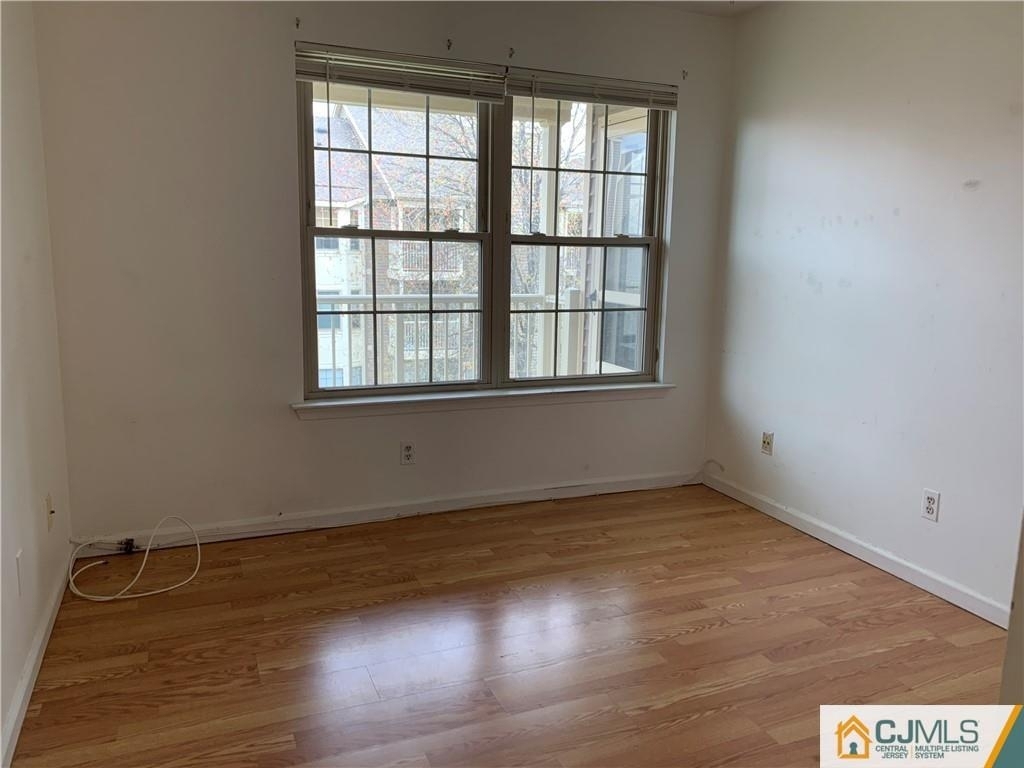 404 Carhart Court - Photo 3