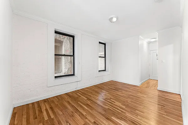 12th St & 3rd Ave - Photo 3