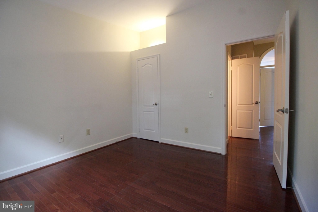 8027 Merry Oaks Court - Photo 21