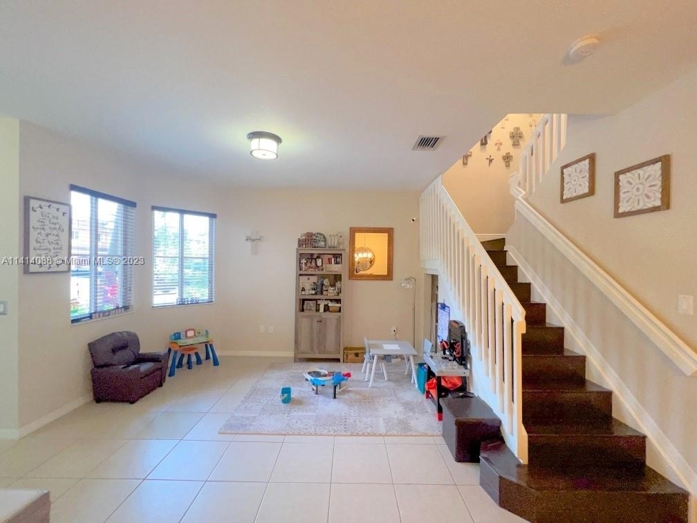 9035 Sw 17th Ct - Photo 12