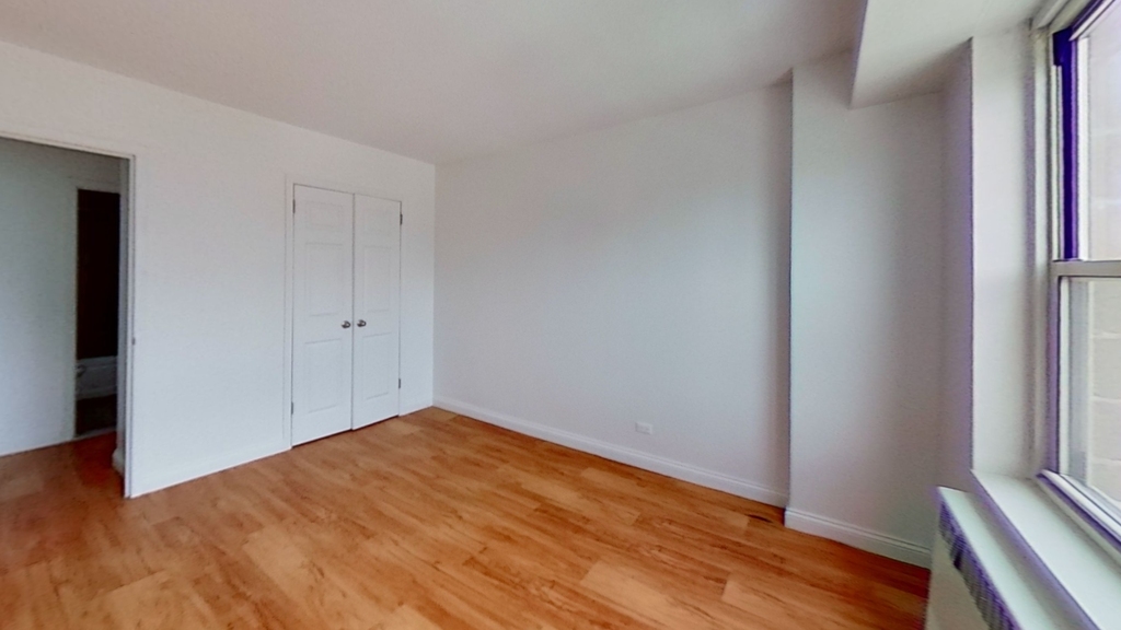 747 10th Avenue - Photo 10