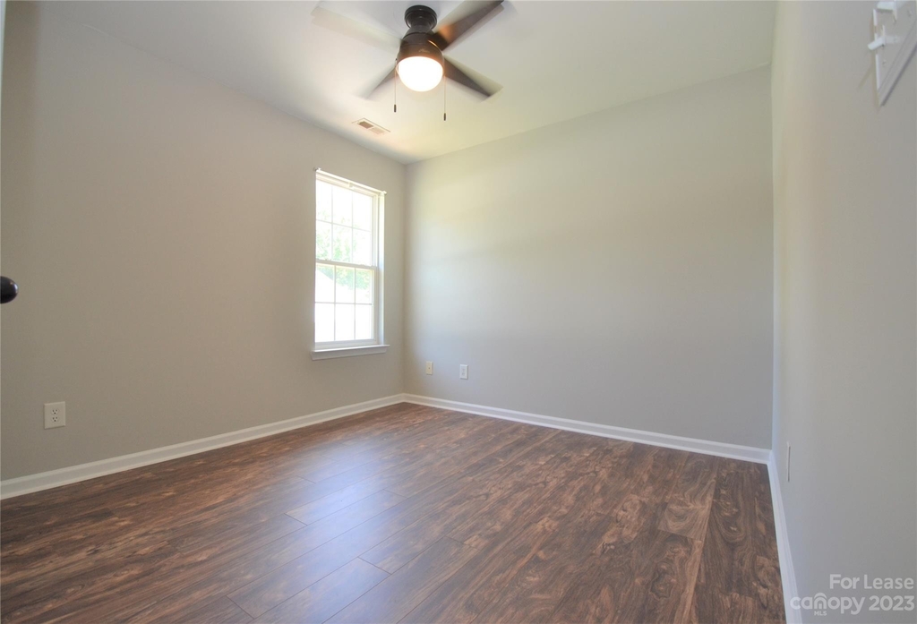 10715 Meadow Crossing Lane - Photo 10