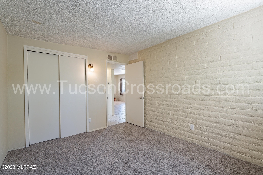 2843 E Kentucky Street - Photo 24