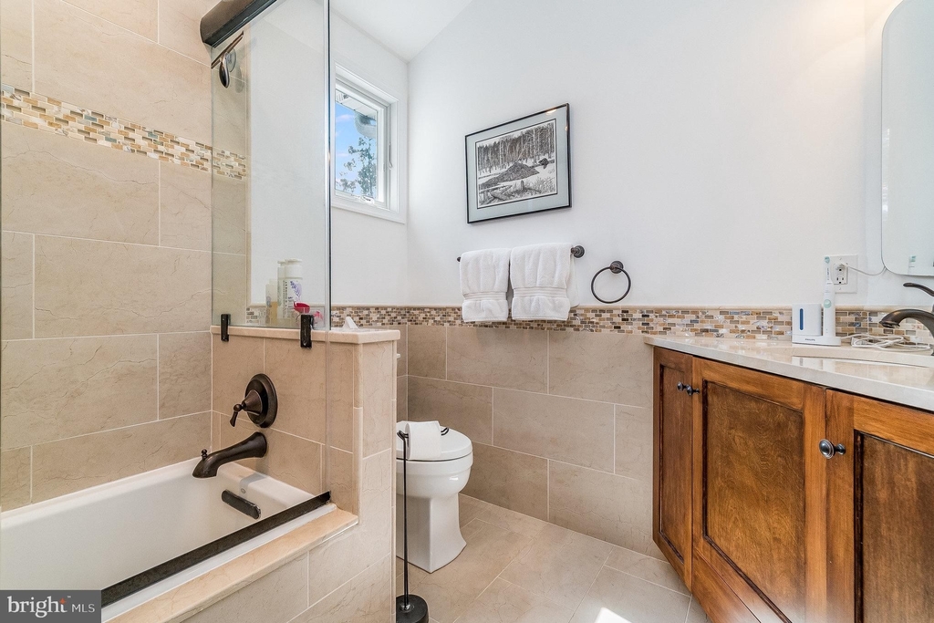 2962 Strathmeade Street - Photo 19