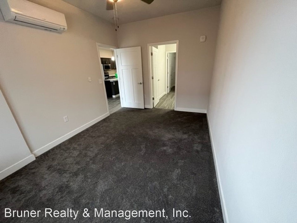 1400 N Windsor Ave - Photo 1