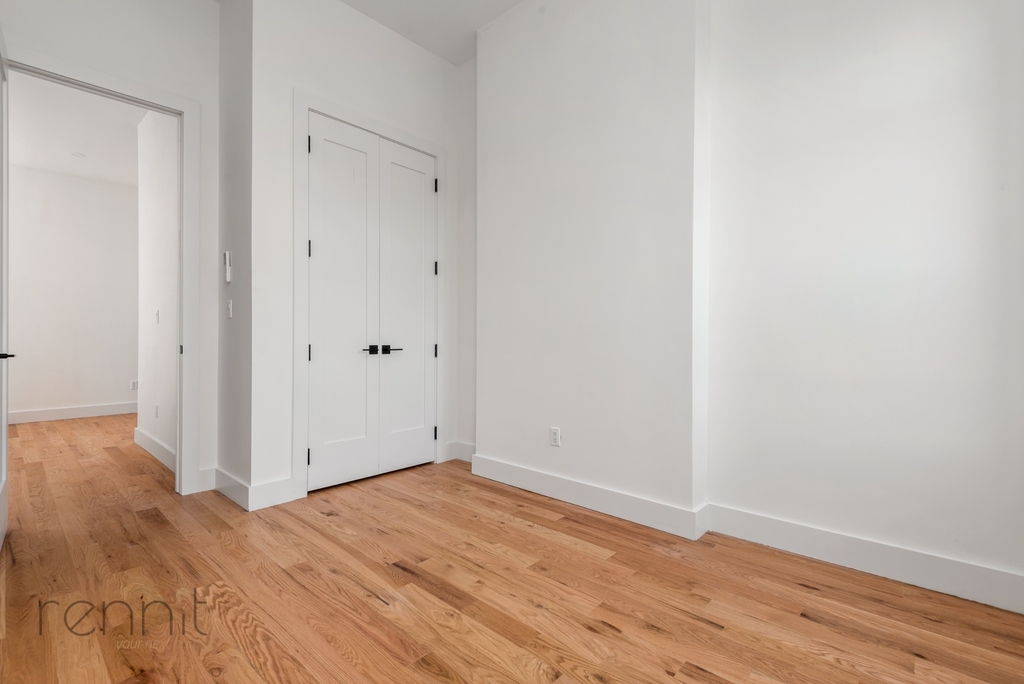 808 Putnam Avenue - Photo 4