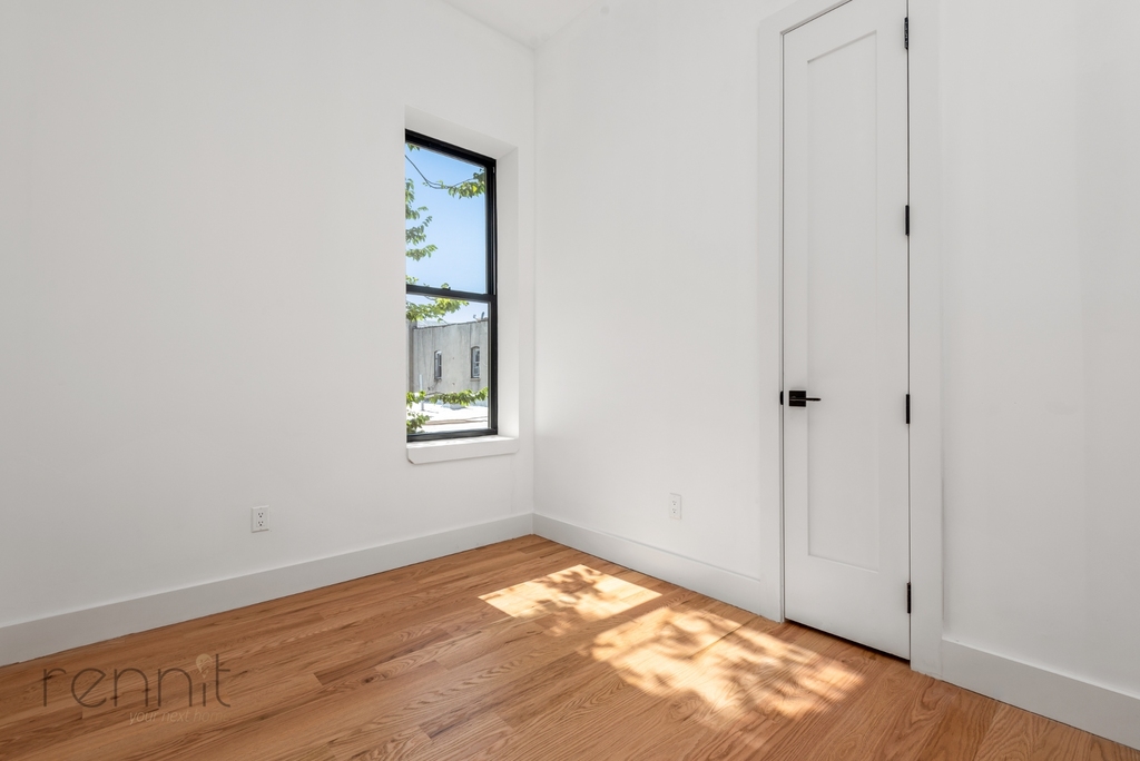 808 Putnam Avenue - Photo 3