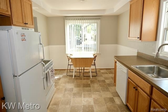 2309 Barrett Avenue - Photo 2