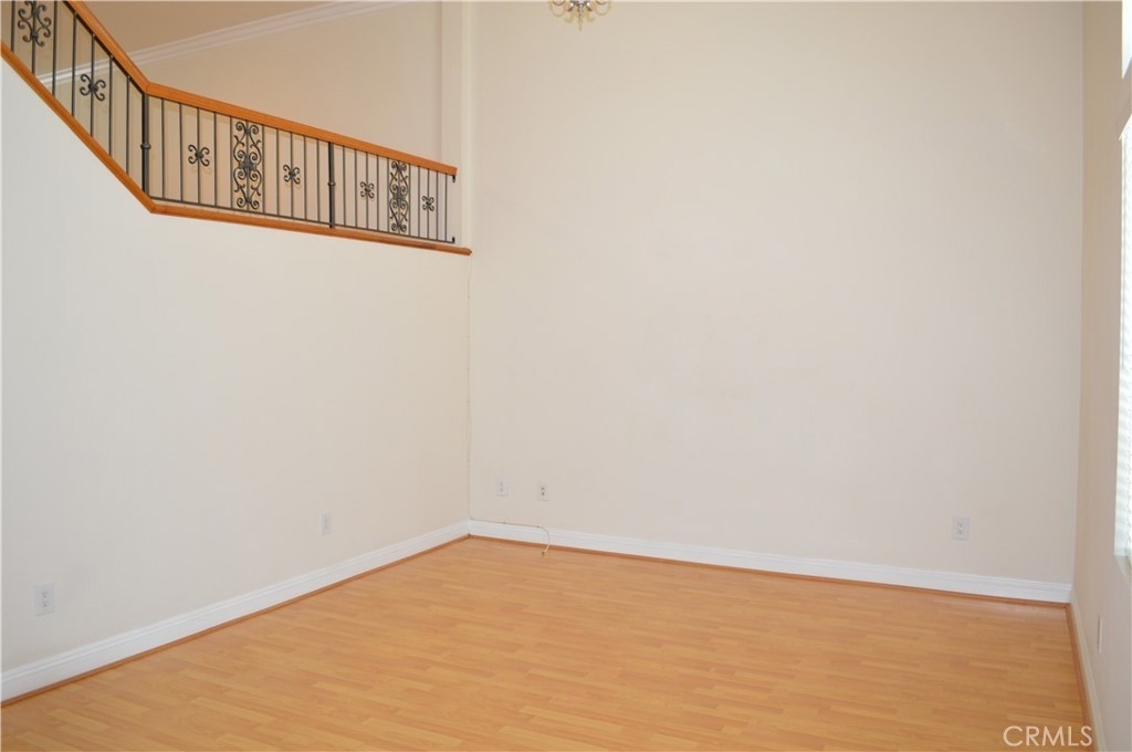 11734 Valley View Avenue - Photo 3