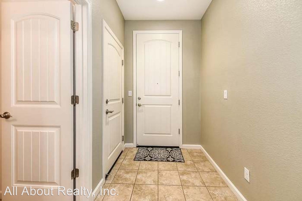 2093 Camino Real Way - Photo 4