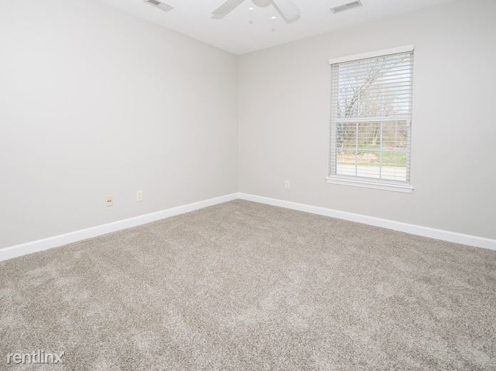 5940 Pine View Court - Photo 17