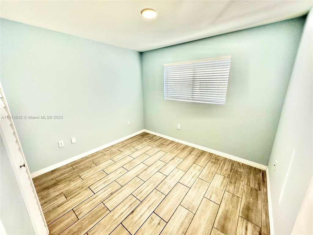 251 W Palm Cir W - Photo 8