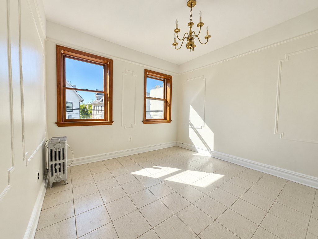 62nd Street and 19th Avenue  - Photo 3