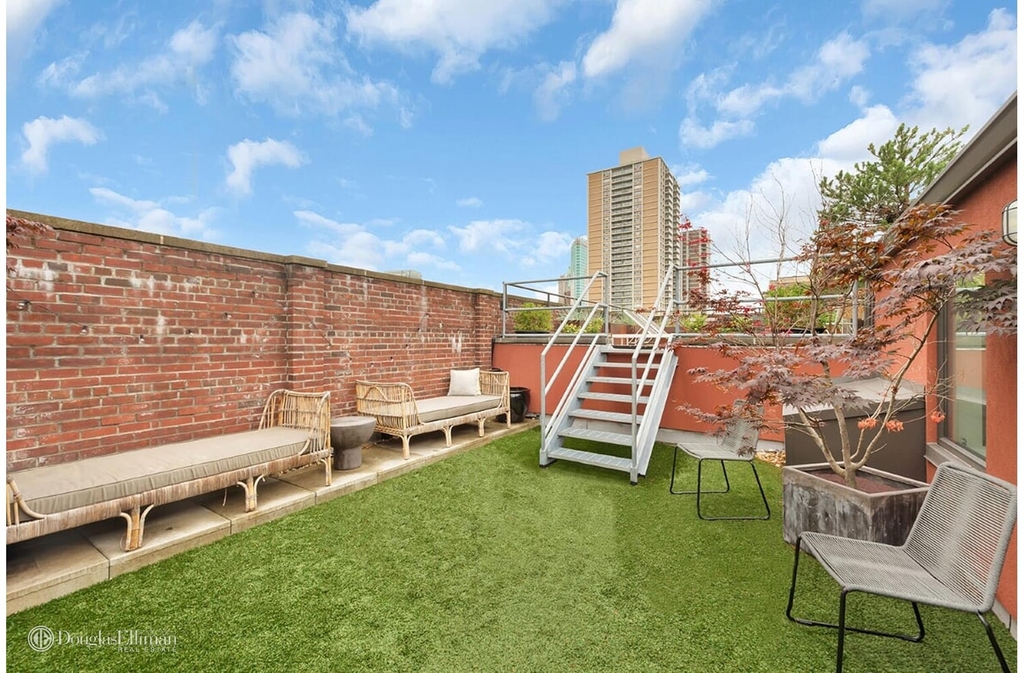 20 Henry St - Photo 10