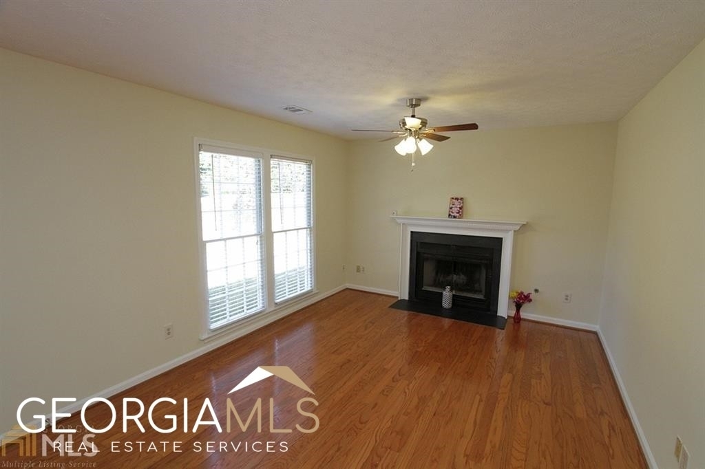 12110 Greenmont Walk - Photo 9