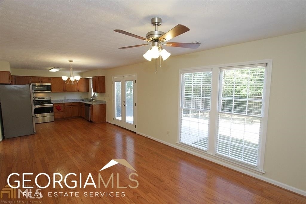 12110 Greenmont Walk - Photo 10