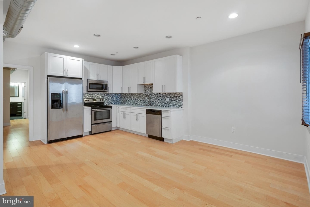 1305 Locust Street - Photo 1