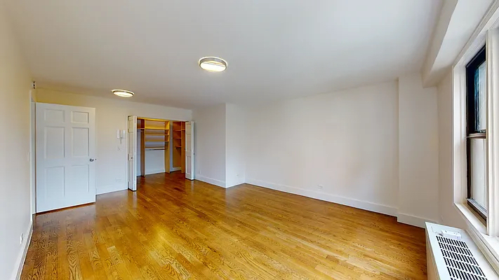 63rd & 3rd Ave - Photo 3
