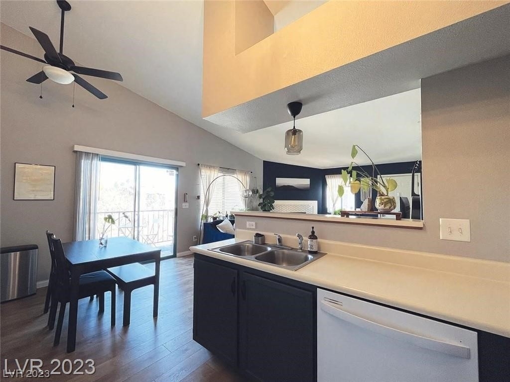 1575 W Warm Springs Road - Photo 6
