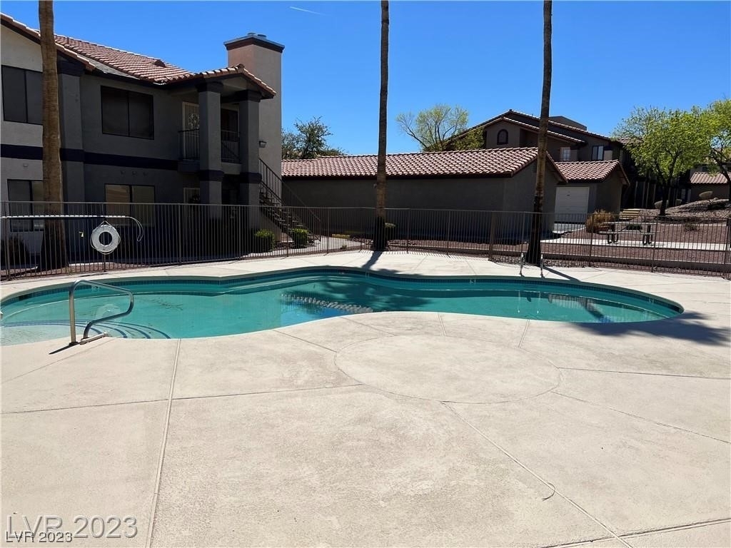 1575 W Warm Springs Road - Photo 19