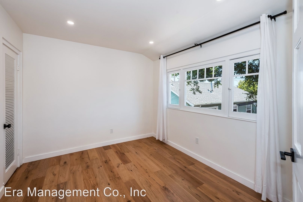 319 W Arrellaga Street - Photo 6