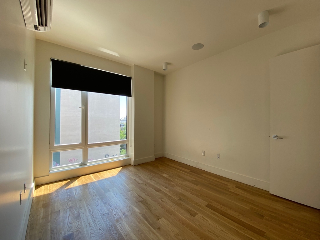 1068 Fulton Street - Photo 2