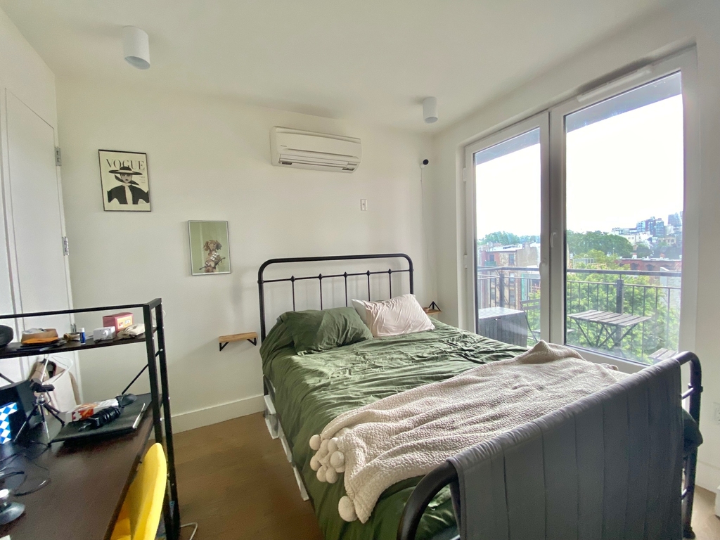 1068 Fulton Street - Photo 3