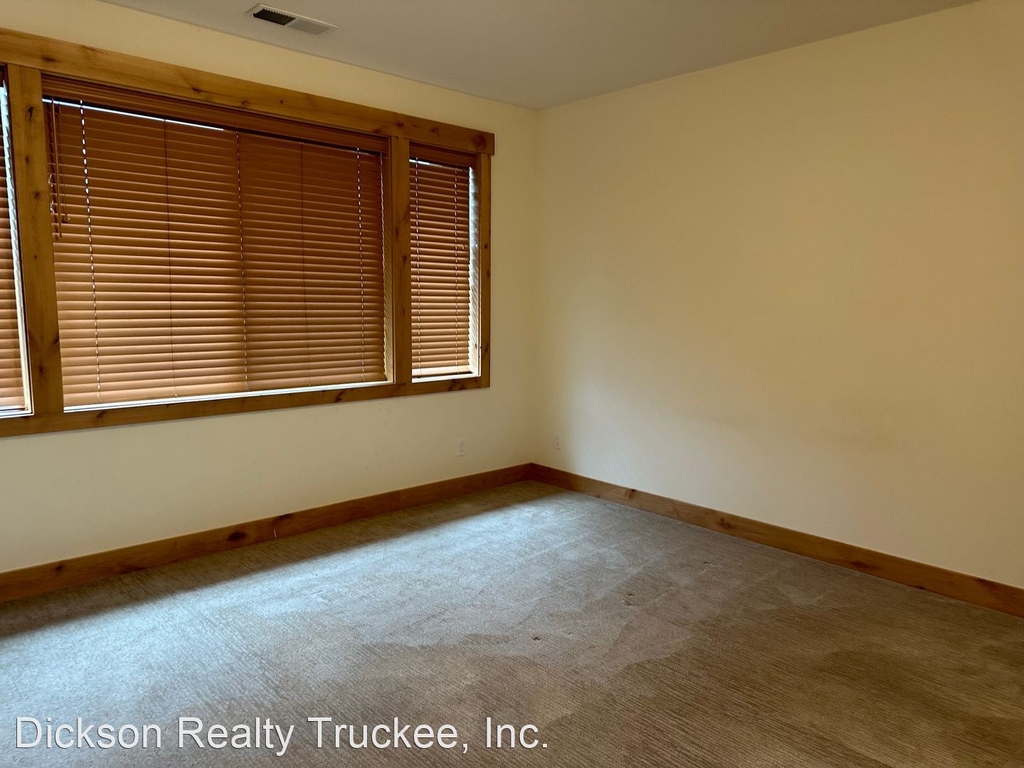 11679 Mcclintock Loop Unit 2 - Photo 10