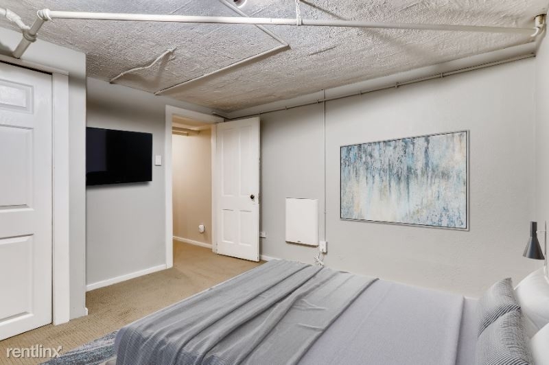 1601 Jackson St B - Photo 2