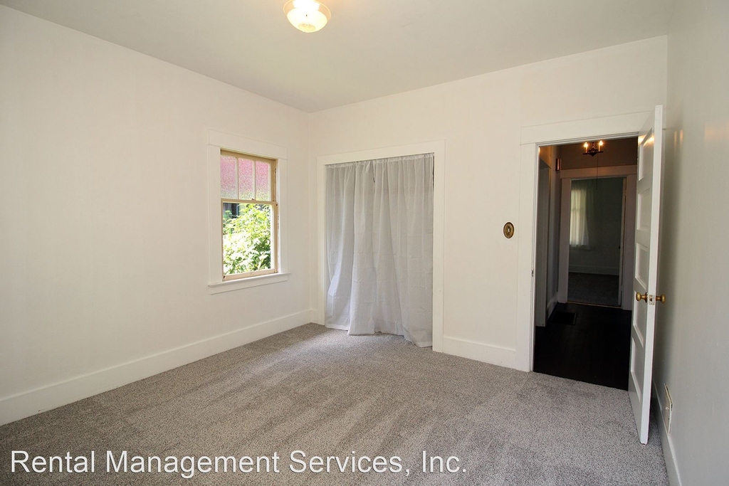 2414 Ne 12th Ave - Photo 21