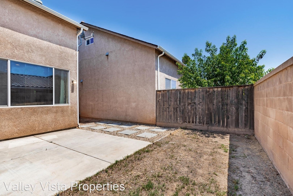 4043 W Fig Tree Ln - Photo 171