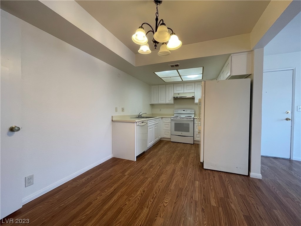 1701 E Katie Avenue - Photo 12