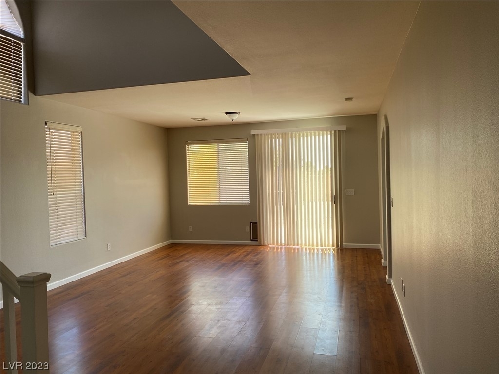 4825 Sparkling Sky Avenue - Photo 10