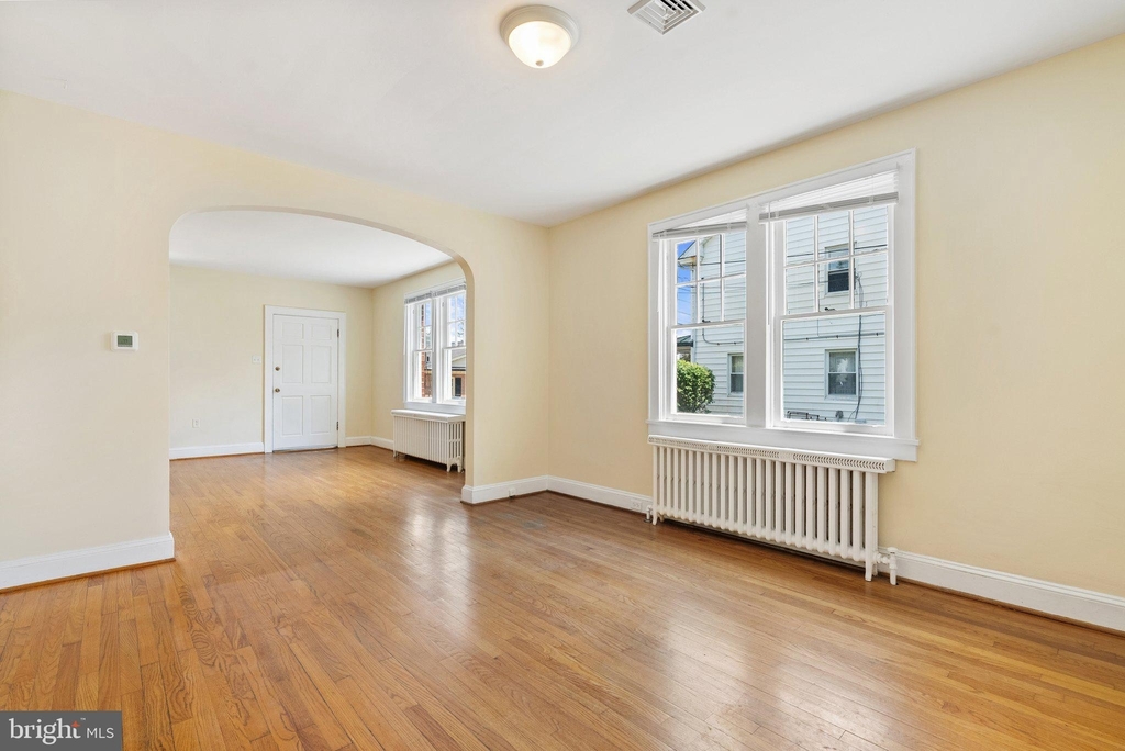 117 W Cork Street - Photo 8