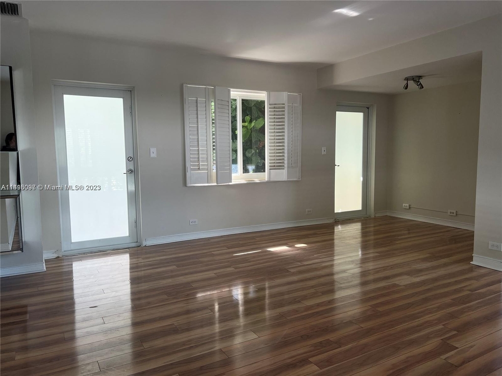 9920 Collins Ave - Photo 2