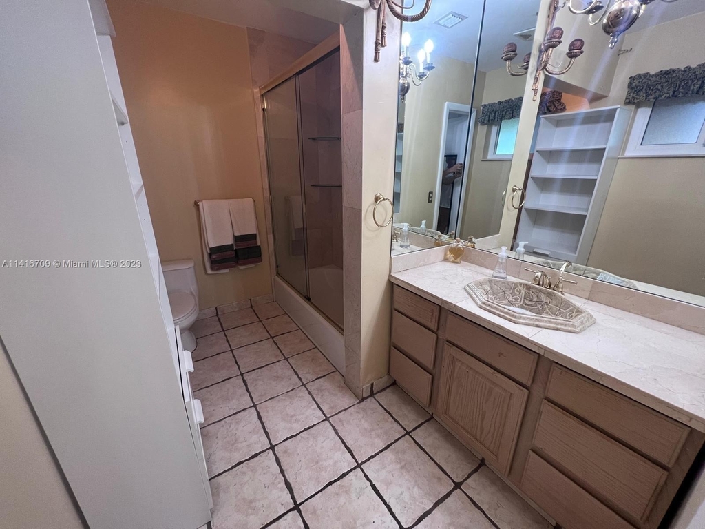 8110 Sw 18 Terr - Photo 2