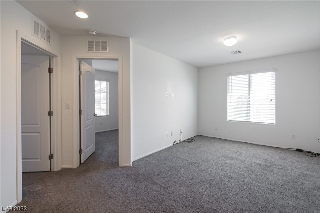 9325 Pearblossom Sky Avenue - Photo 12