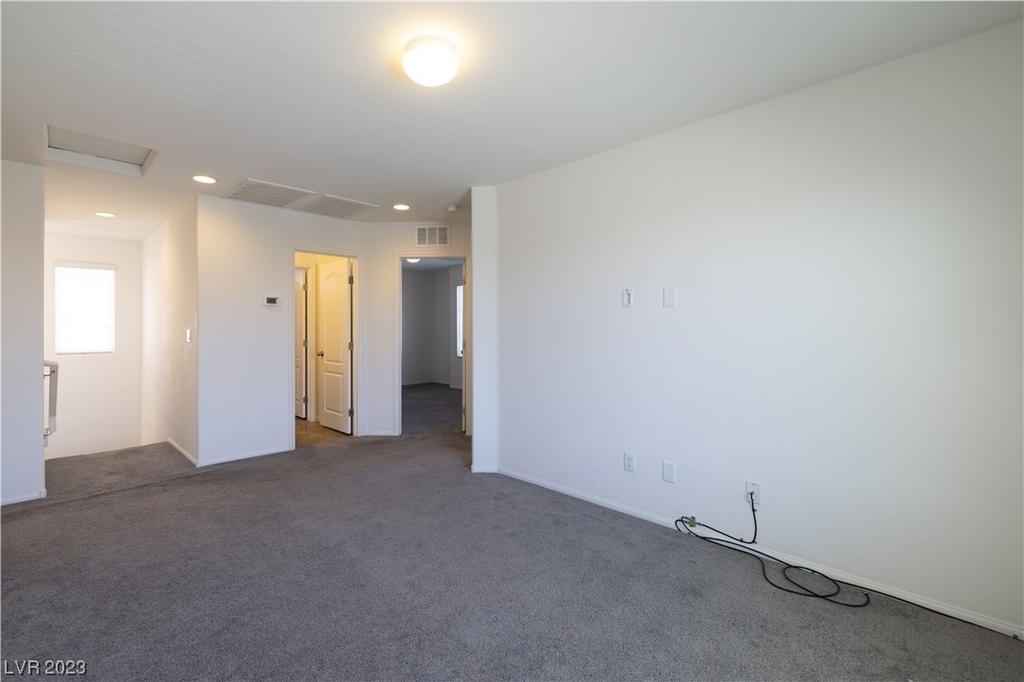 9325 Pearblossom Sky Avenue - Photo 11