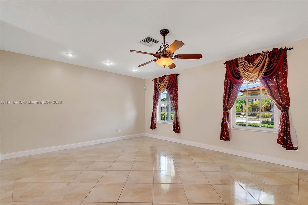 8275 Sw 206th Ter - Photo 6