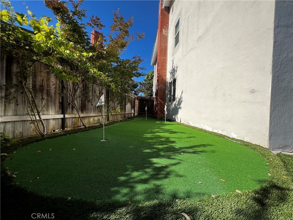 1104 Ysabel Street - Photo 1