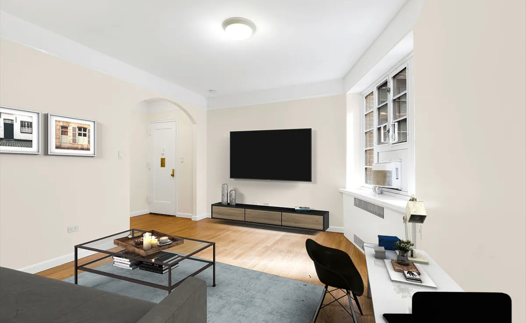 1 Jane Street - Photo 1