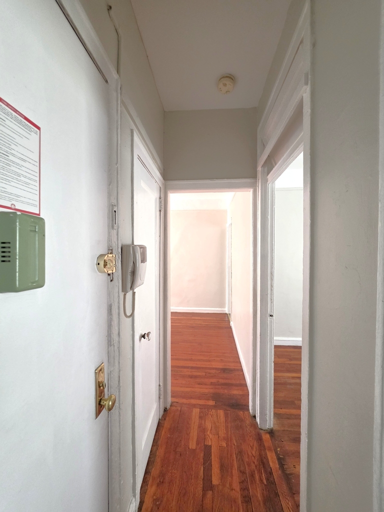 21-15 33rd Street - Photo 11