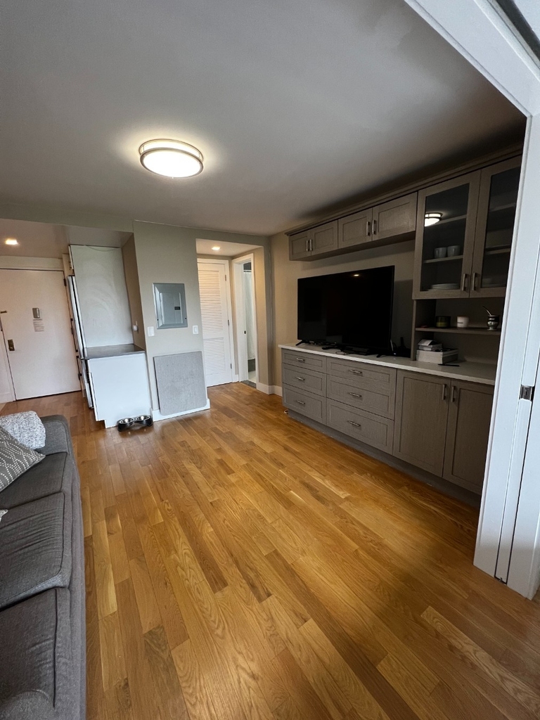 788 Columbus Avenue - Photo 5