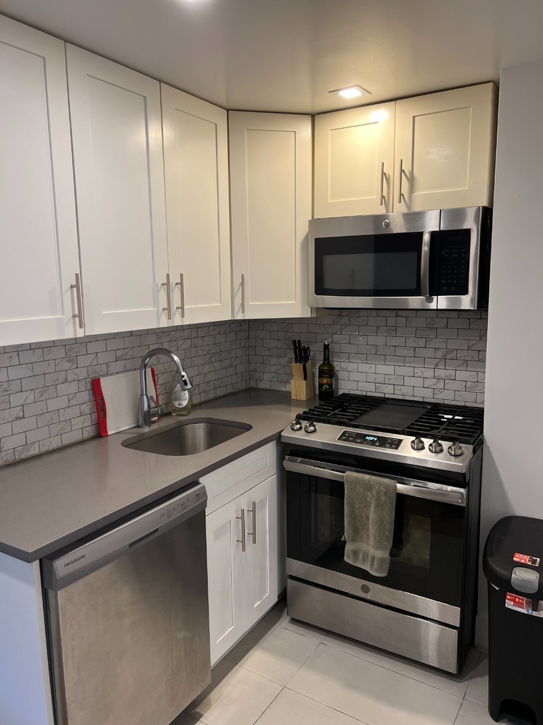 788 Columbus Avenue - Photo 8